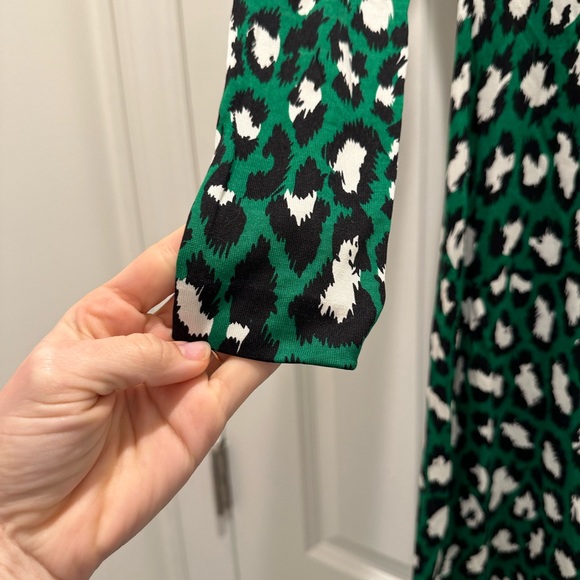 DVF leopard perfection, classic! - Picture 3 of 4